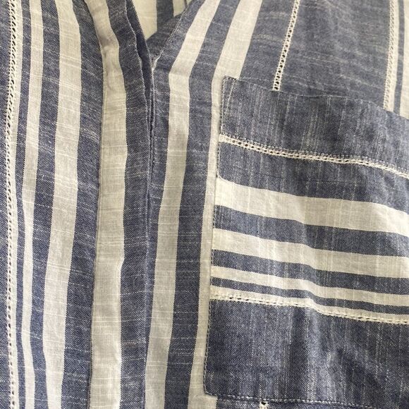 Lucky Brand Button Down Top chambray white stripe - Picture 4 of 6